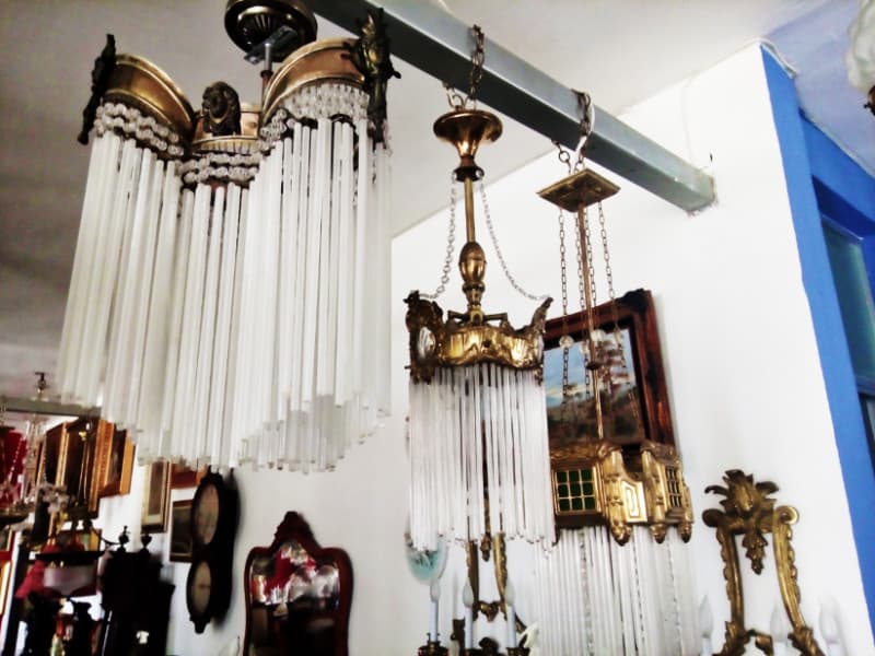 Hunting for treasures at our favorite antique stores in Merida. This antique chandeliers would look great in any historic home.